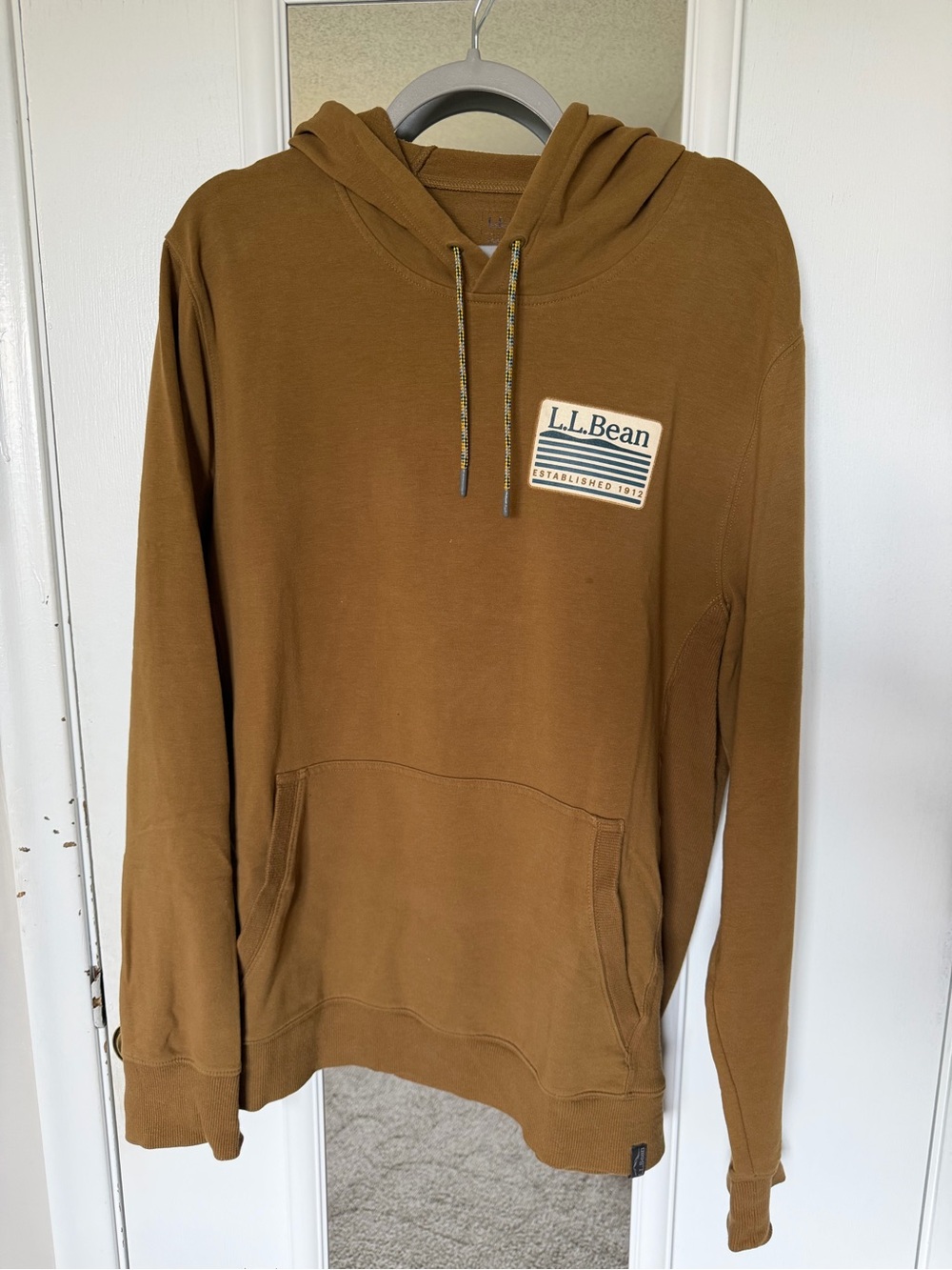 L.L. Bean Men's Caramel Brown Hooded Pullover Sweatshirt